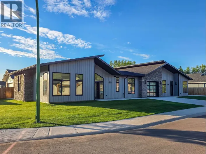 1048 PARKSIDE AVENUE, Smithers