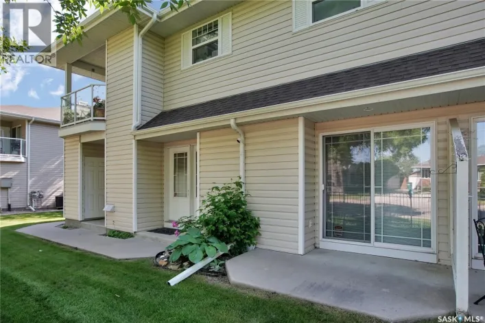 Row / Townhouse for sale: 104B 141 105th STREET W, Saskatoon