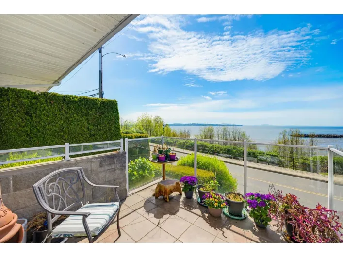 105 15165 MARINE DRIVE, White Rock