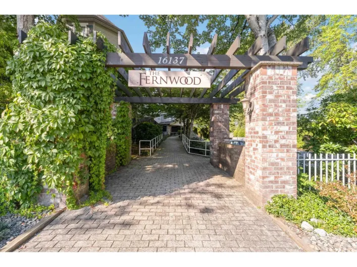 105 16137 83 AVENUE, Surrey