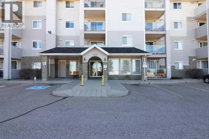 105, 1648 Saamis Drive NW, Medicine Hat