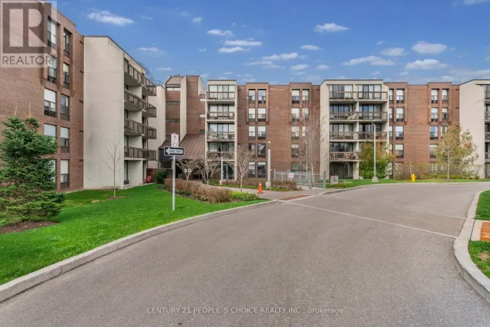 105 - 20 FASHION ROSEWAY, Toronto