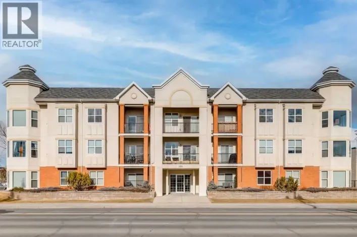 105, 2134 Kensington Road NW, Calgary