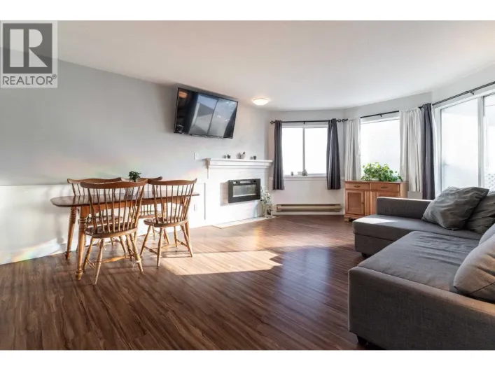 105 22222 119 AVENUE, Maple Ridge