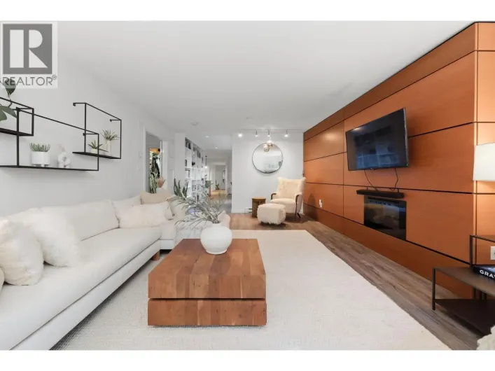 105 2832 CAPILANO ROAD, North Vancouver