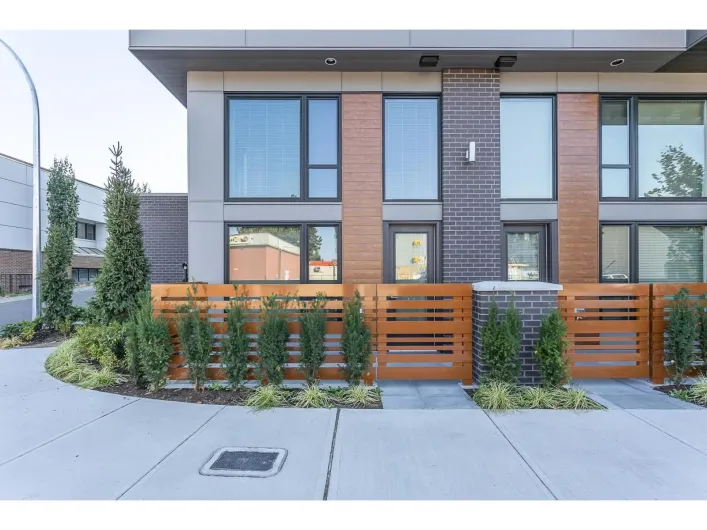 105 32838 VENTURA AVENUE, Abbotsford