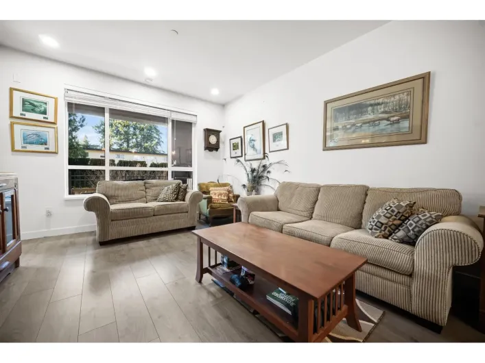 105 33540 MAYFAIR AVENUE, Abbotsford