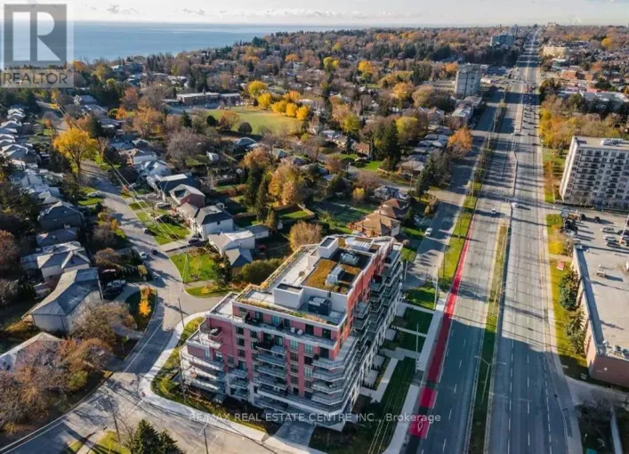 Apartment for sale: 105 - 3655 KINGSTON ROAD, Toronto