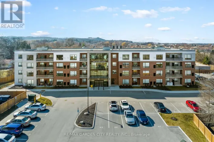105 - 3998 VICTORIA AVENUE, Lincoln
