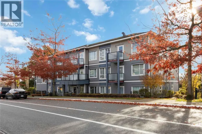 105 4050 Douglas St, Saanich
