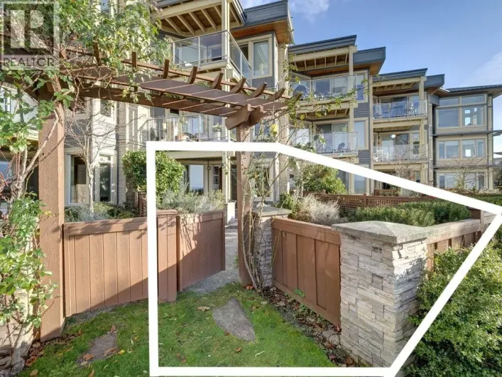 105 5160 DAVIS BAY ROAD, Sechelt