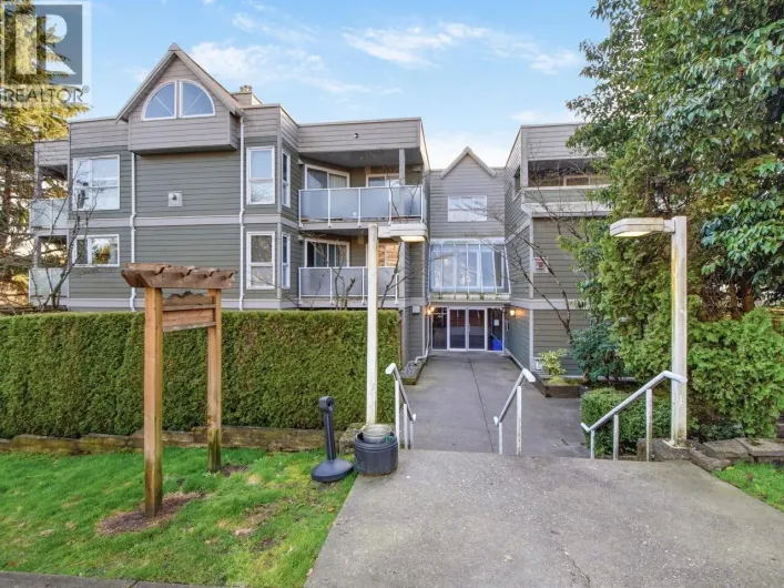 105 518 THIRTEENTH STREET, New Westminster