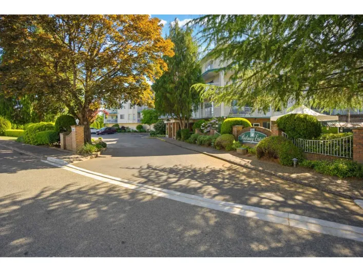 105 5360 205 STREET, Langley