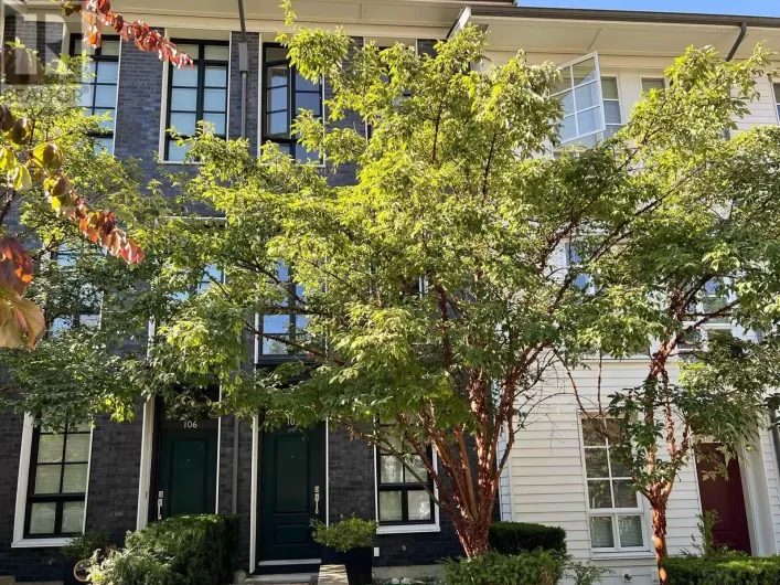 105 548 FOSTER AVENUE, Coquitlam