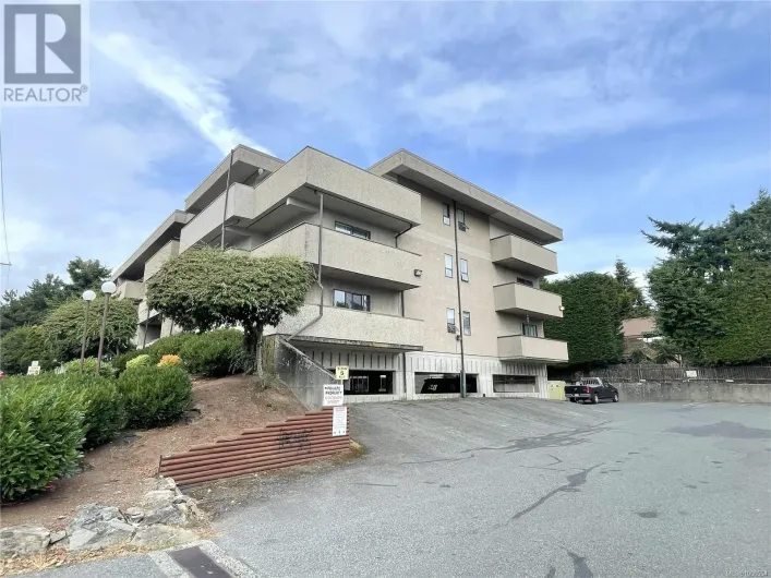 105 550 Bradley St, Nanaimo