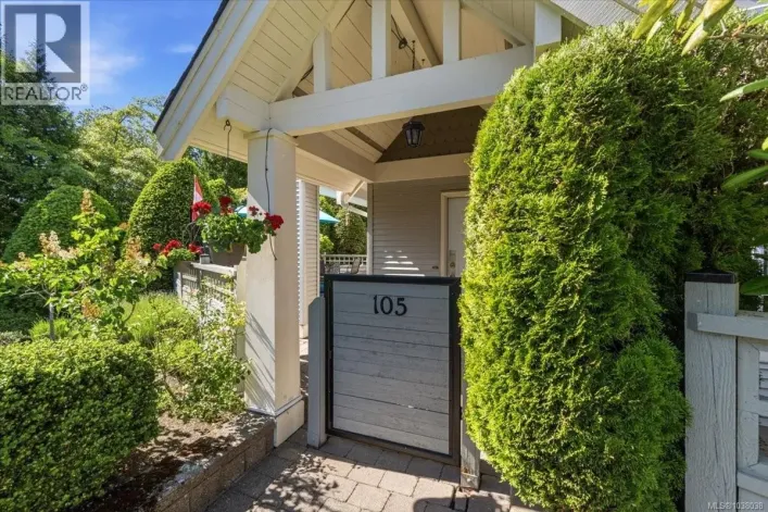 105 5620 Edgewater Lane, Nanaimo