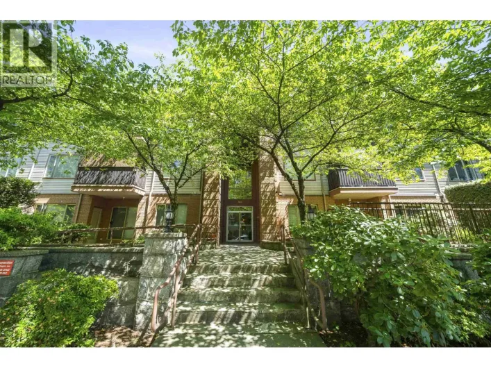 105 6688 BURLINGTON AVENUE, Burnaby