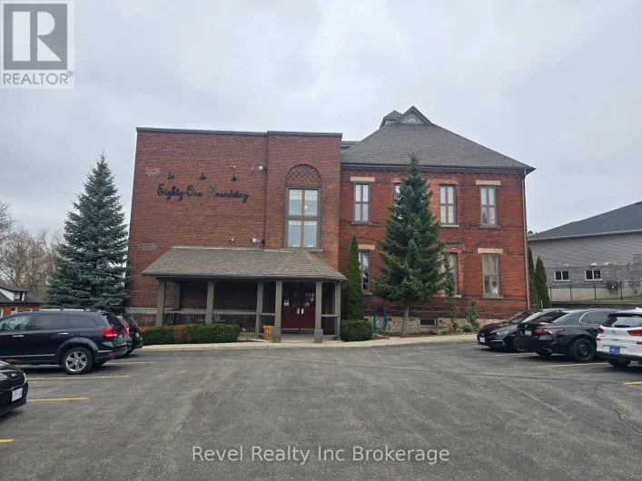 105 - 81 BROADWAY STREET, Woodstock