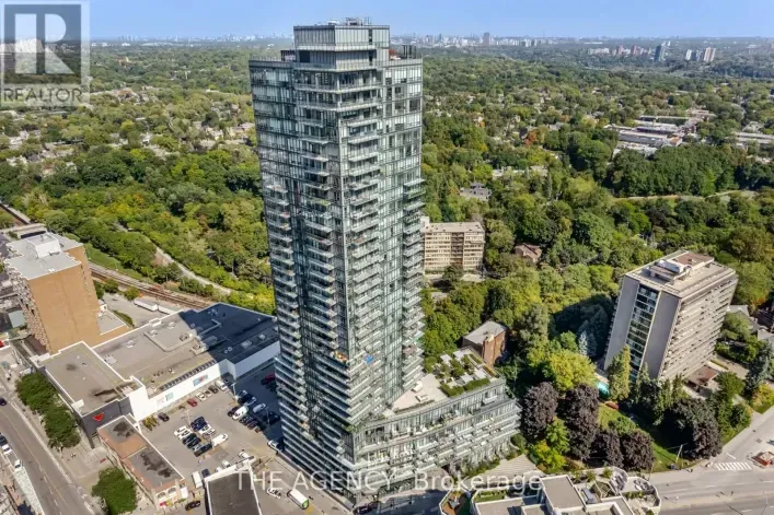 Row / Townhouse for sale: 105 - 825 CHURCH STREET, Toronto