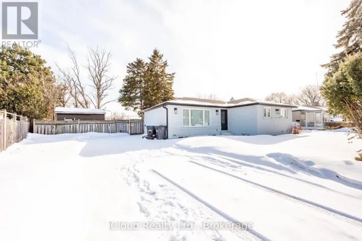 105 AVONDALE BOULEVARD, Brampton