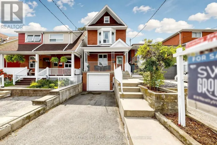 105 BARKER AVENUE, Toronto