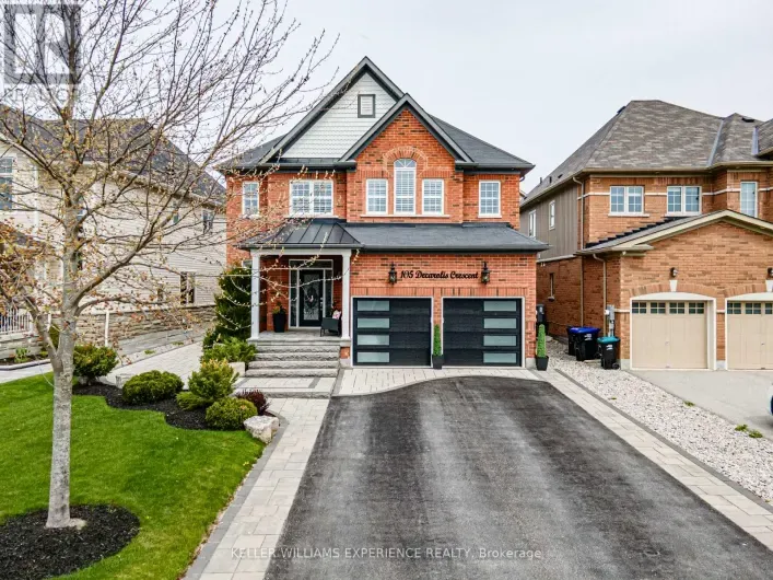 105 DECAROLIS CRESCENT, Essa