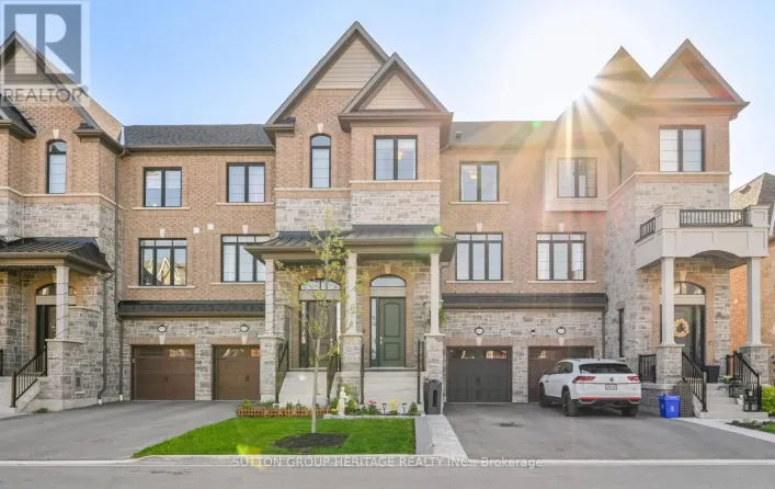 105 DORIAN DRIVE, Whitby