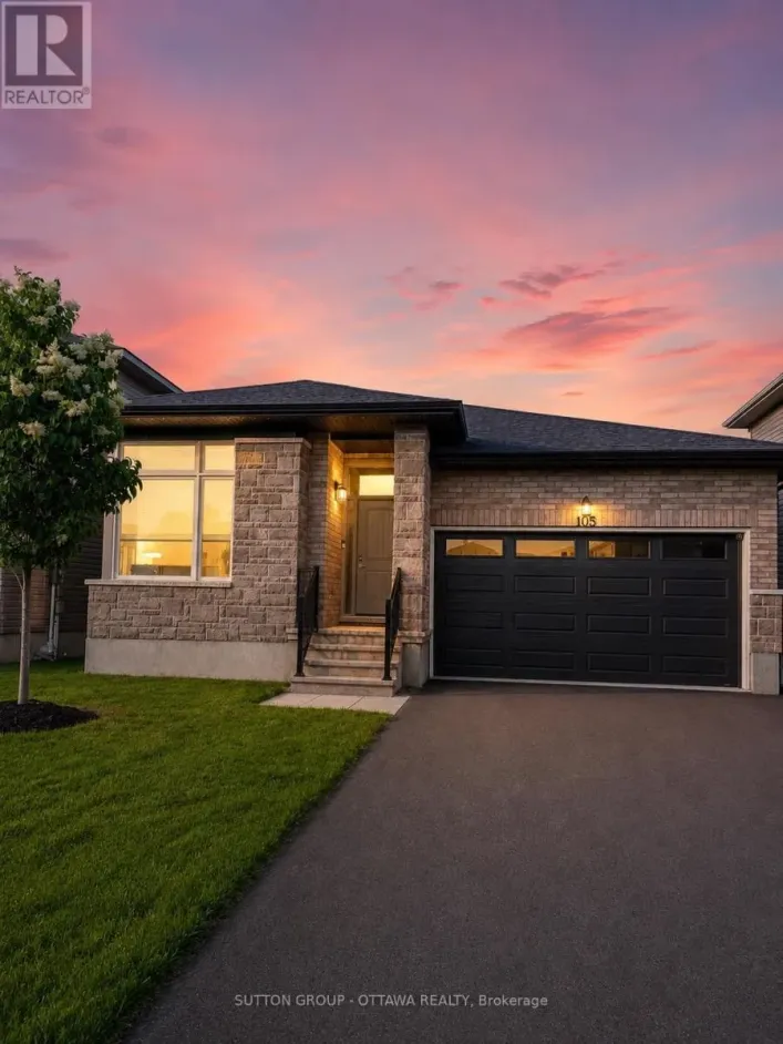 105 DUNLOP ROAD, Carleton Place