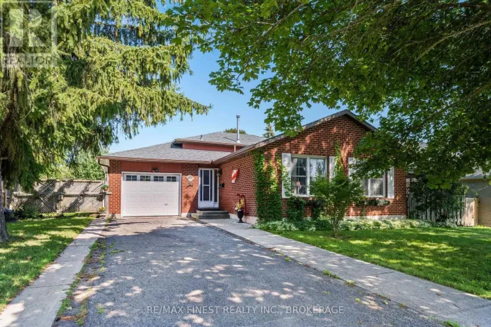 105 GRENADIER DRIVE, Kingston)