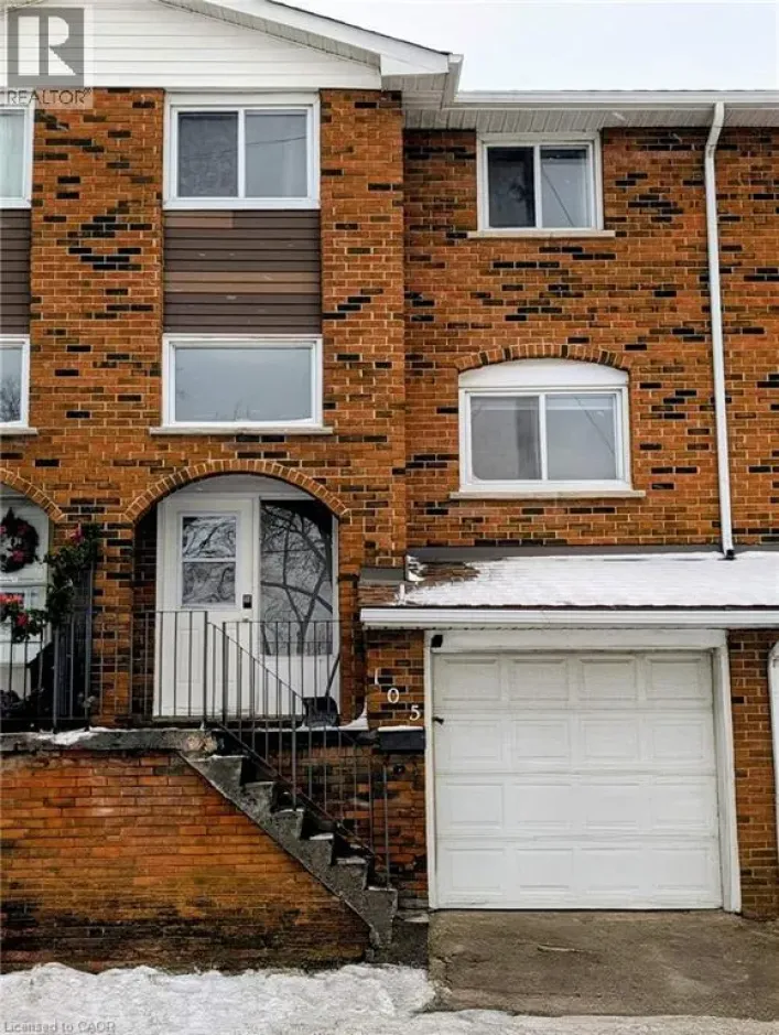 105 MAIN Street W, Dunnville