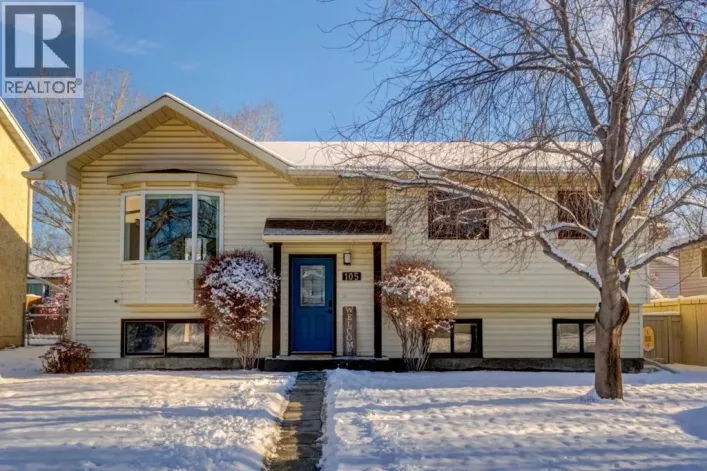 105 Maplewood Drive, Strathmore