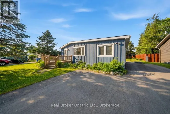 105 MEADOWS DRIVE, West Grey