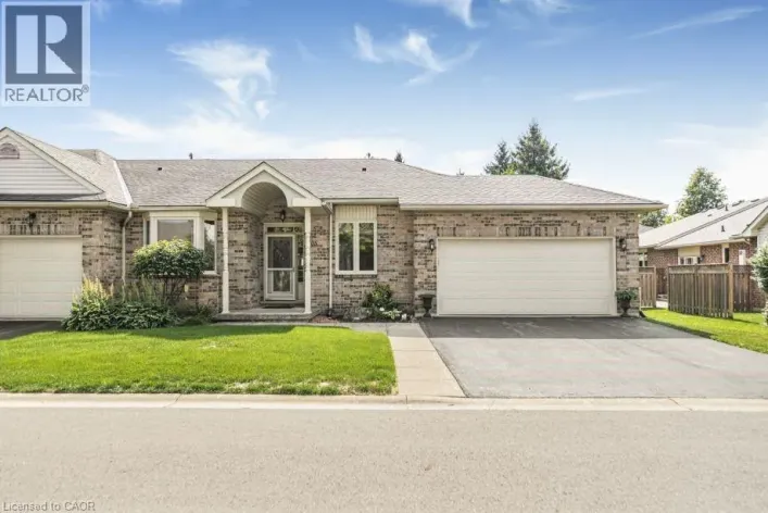 105 NORTHERNBREEZE Street, Hamilton