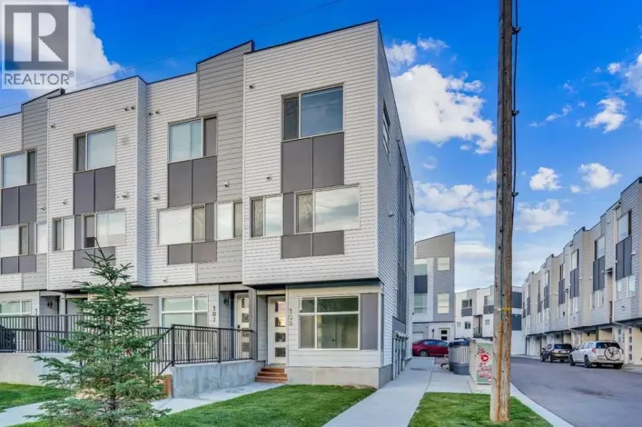 105 Panatella Square NW, Calgary