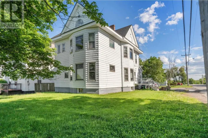 105 Park Street, Stellarton