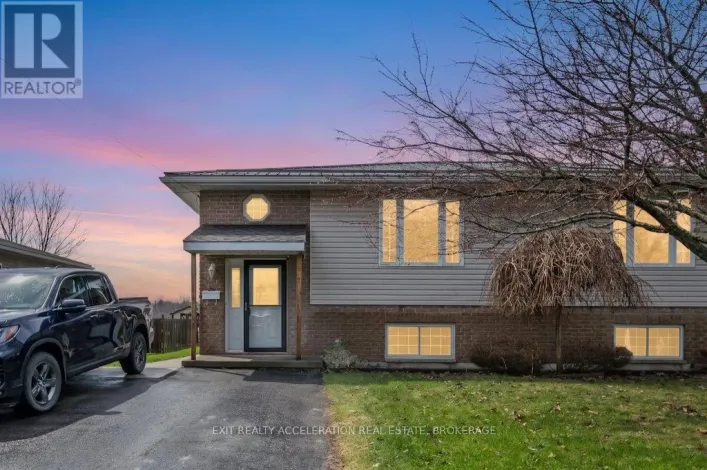 105 PEARL STREET, Deseronto)