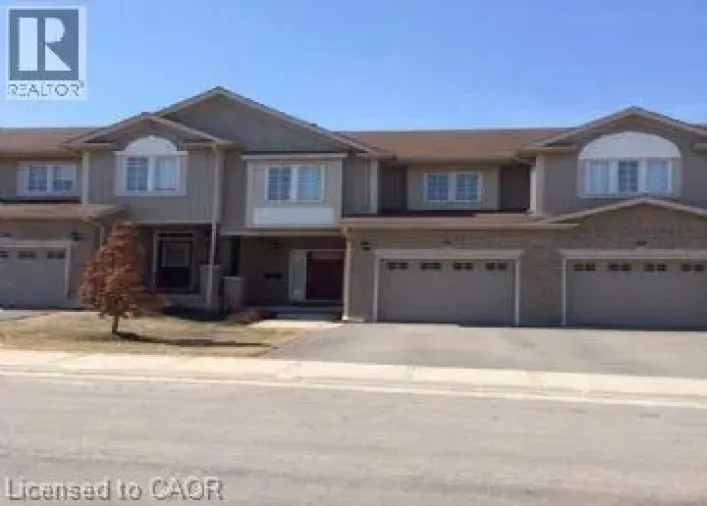 105 PINNACLE Drive Unit# 11, Kitchener
