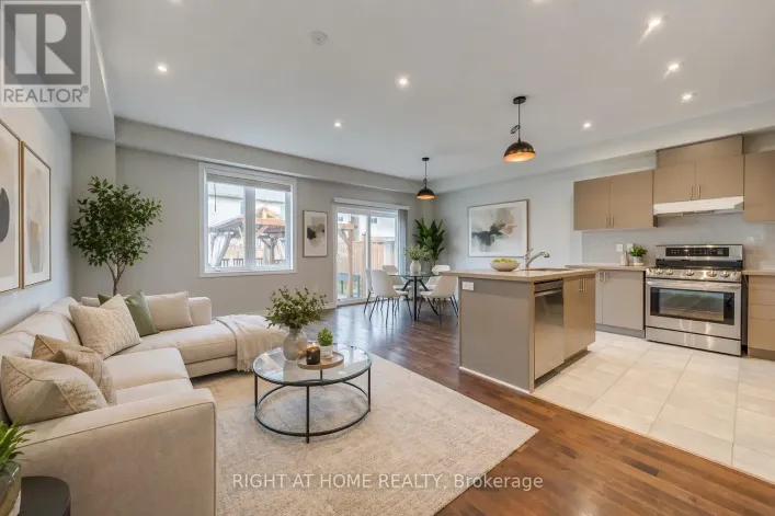 105 SONOMA LANE, Hamilton