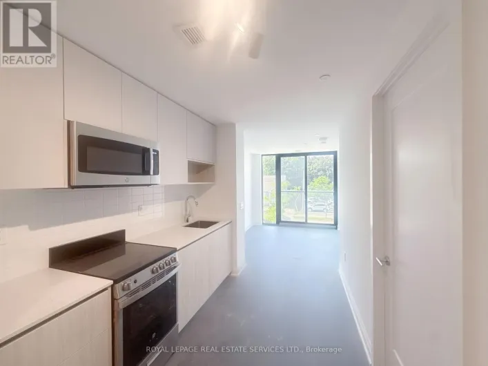 105 UPPER - 799 THE QUEENSWAY, Toronto