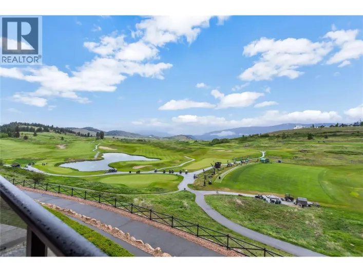 105 Village Centre Court Unit# 323, Vernon