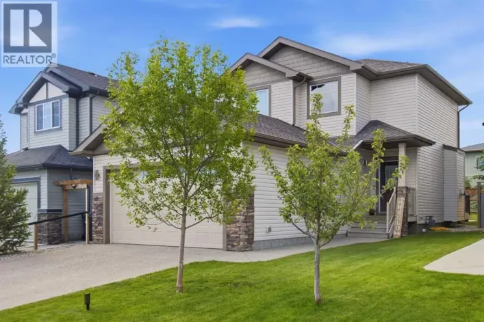 105 Wildrose Green, Strathmore