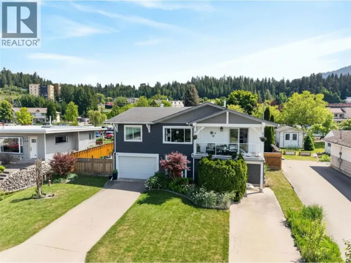 1050 8 Avenue NE, Salmon Arm