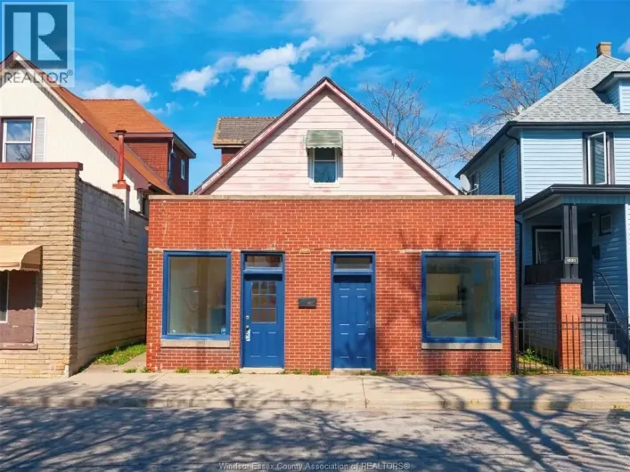 1050 Drouillard, Windsor