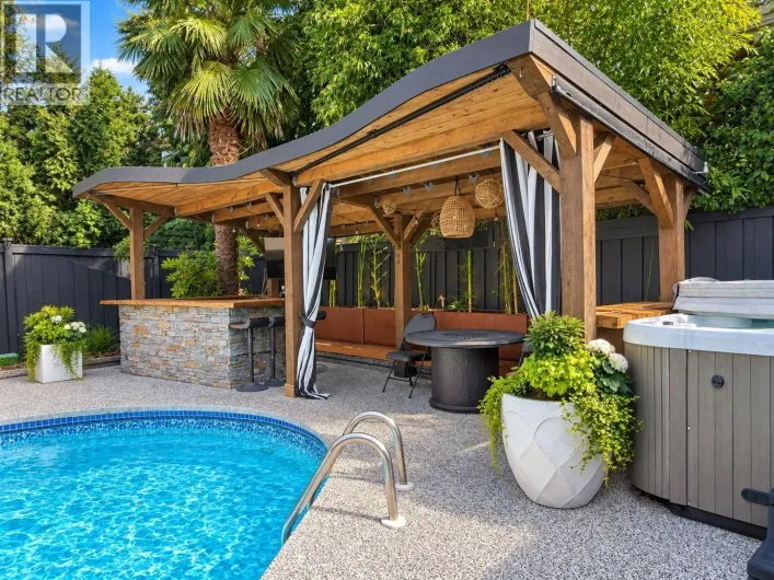 1050 EDEN CRESCENT, Delta