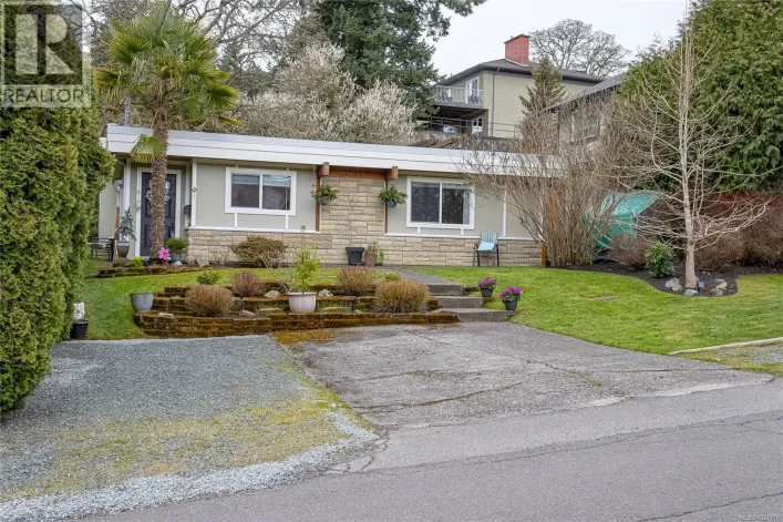 1051 Chesterfield Rd, Saanich