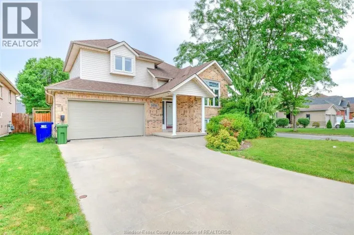 1051 CORA GREENWOOD, Windsor