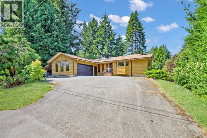 1051 Glen Urquhart Dr, Courtenay