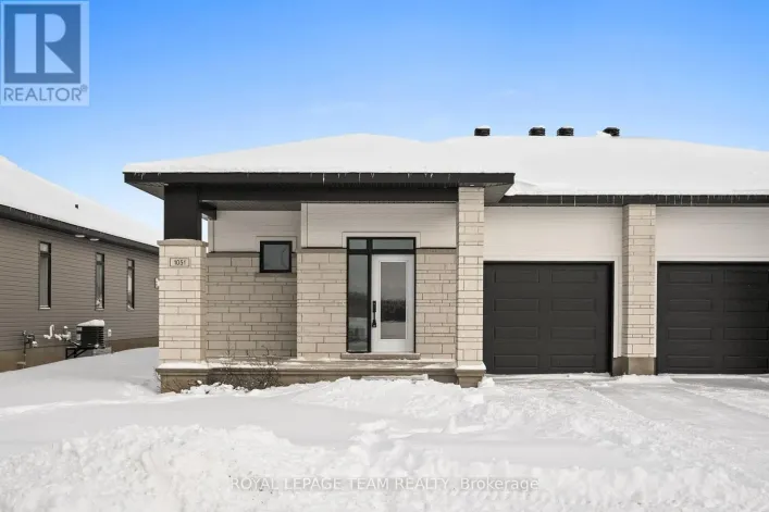 1051 MOORE STREET, Brockville