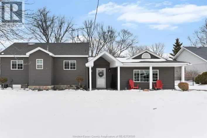 1052 COUNTY RD 22, Lakeshore