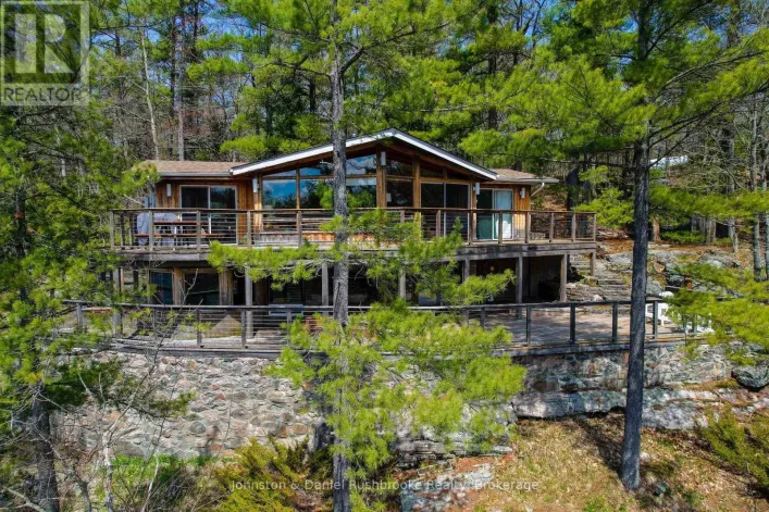 1052 NORTH SUNSET BAY ROAD, Gravenhurst)